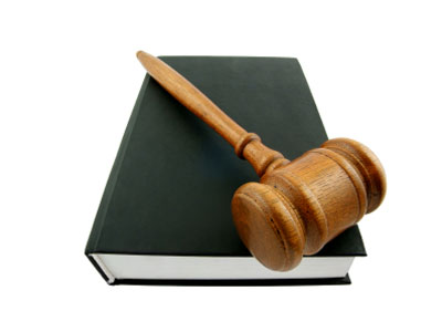 Vrouw krijgt zes maanden cel voor aanslag met vuurwerkbom in Stiens