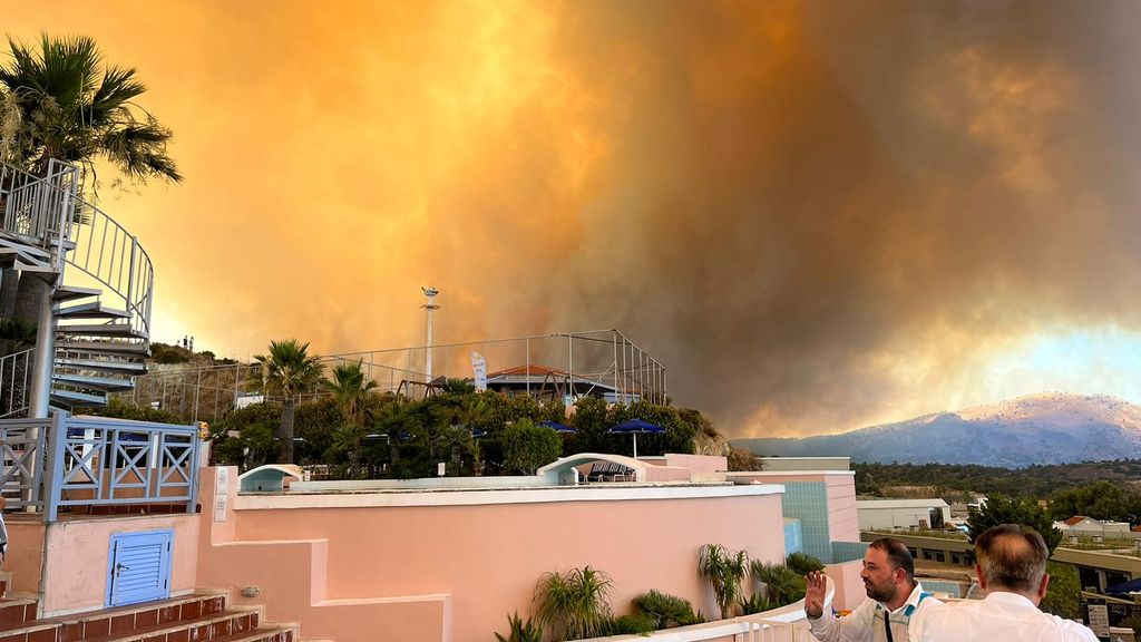 Friezen in Italië en op Rhodos: natuurbranden en ‘hagelstenen als tennisballen’