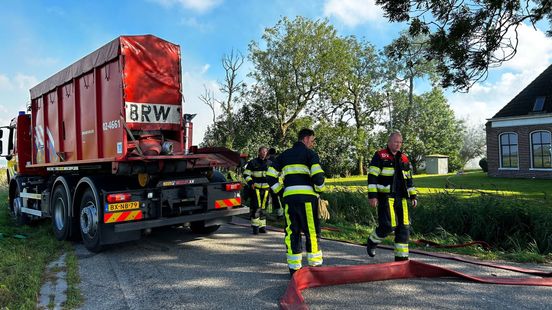 Veel reacties op brand Dronryp: paarden staan voorlopig buiten