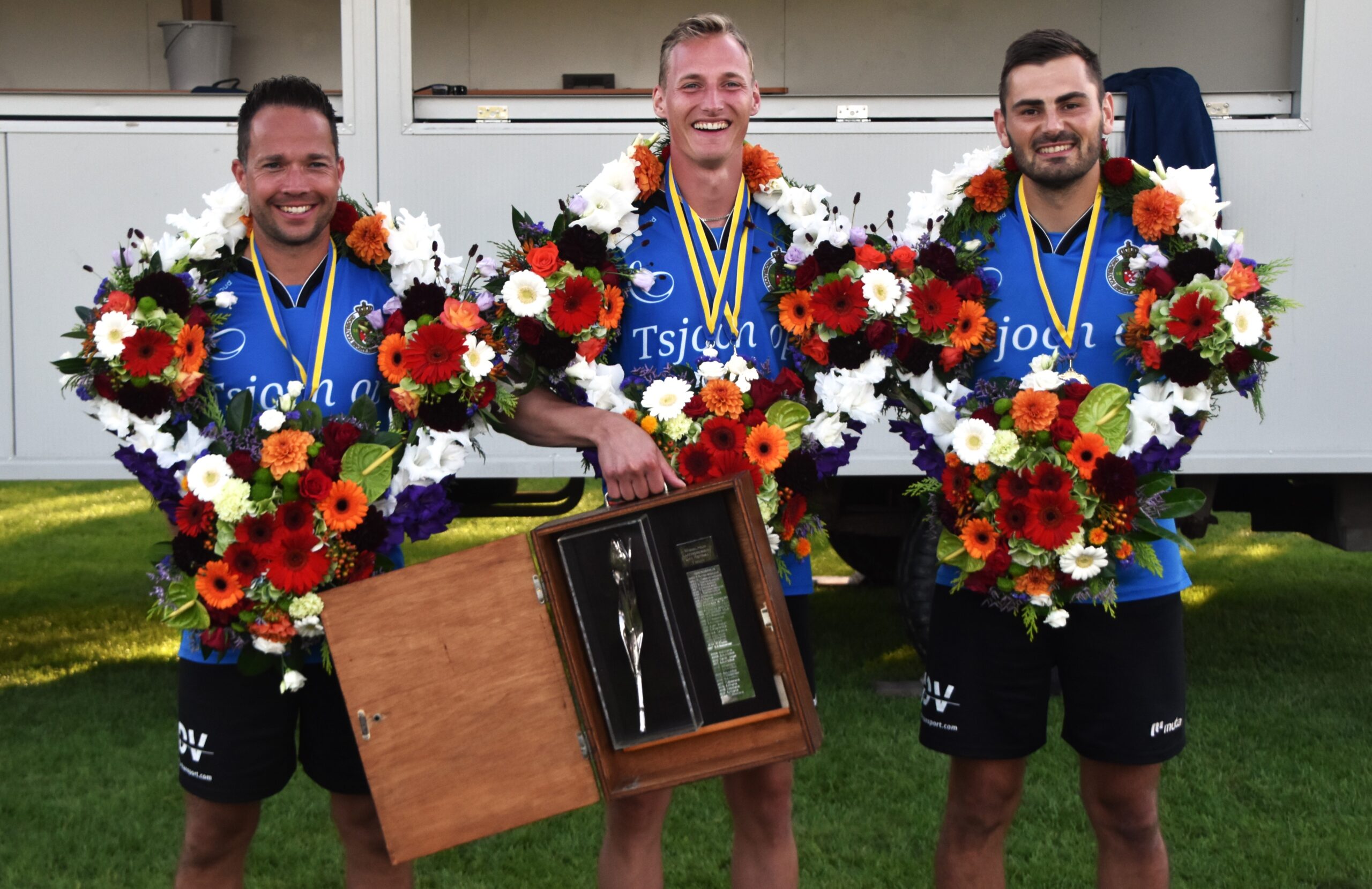 Negende seizoenzege Steenstra, Hiemstra en Wassenaar