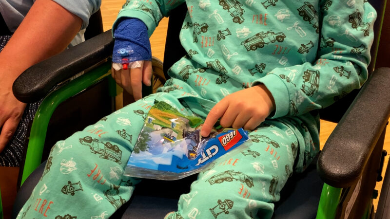 VIDEO: MCL wil patiëntjes een cadeautje blijven geven: “Geeft gevoel van troost”