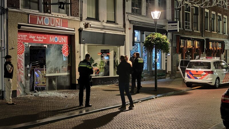 Drie jaar cel voor Leeuwarder (53) die bom liet ontploffen bij falafelzaak in Leeuwarden