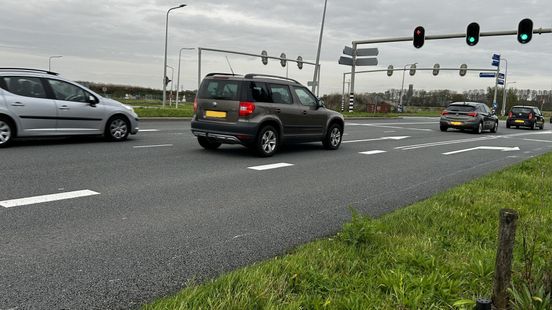 VVD in Leeuwarden wil verkeer harder laten rijden op Overijsselselaan: van 50 naar 70