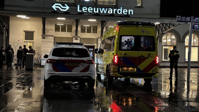 Man gewond bij steekpartij op Stationsplein in Leeuwarden