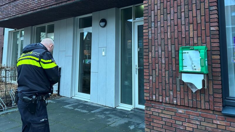 AED-kast vernield bij buurtcentrum in Leeuwarden