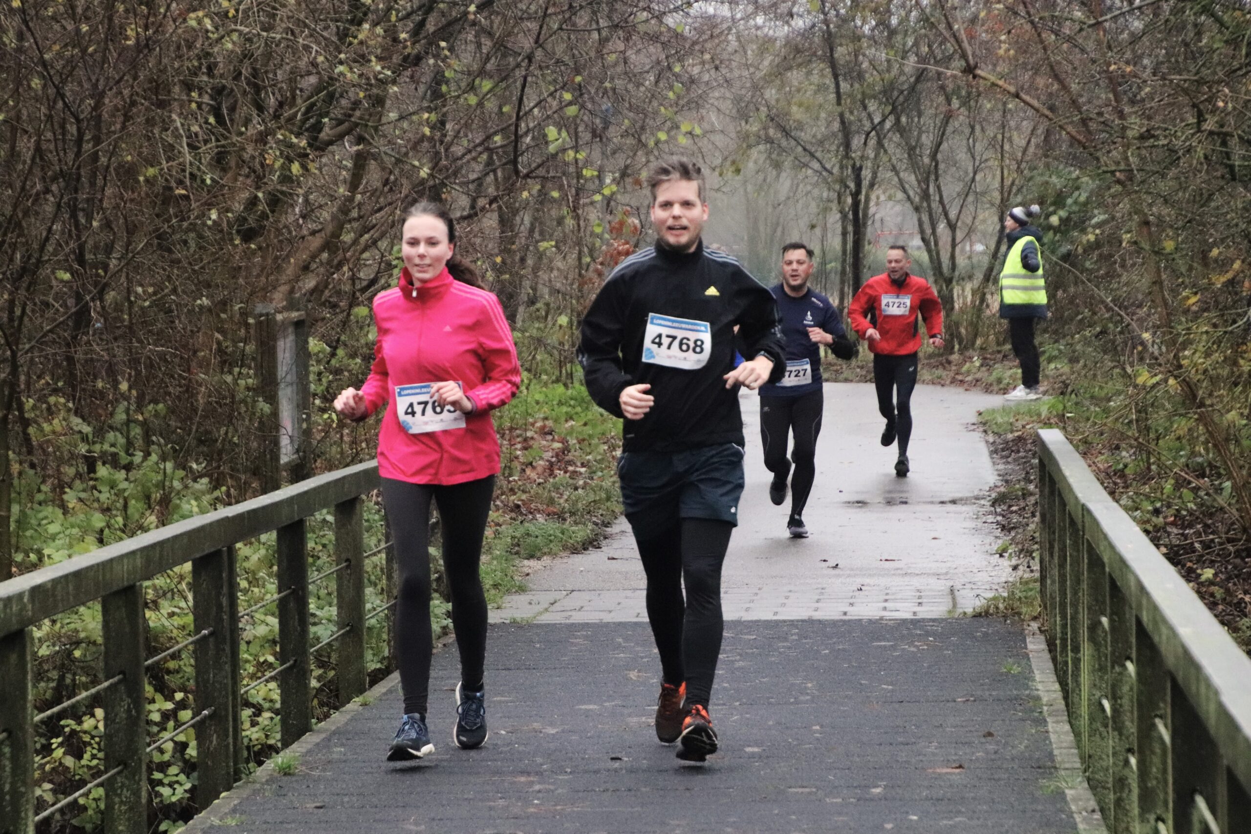 BCL Loop met rondje Rengerspark en door Leeuwarder Bos