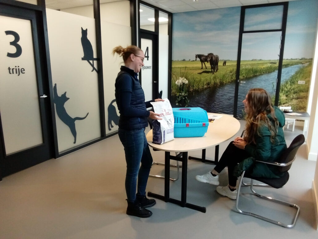 Katten en honden hebben bij dierenarts in Grou nu ieder hun eigen wachtkamer