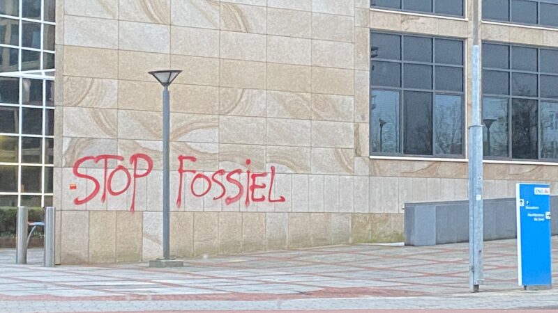 ING gebouw Leeuwarden beklad