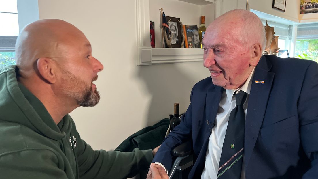 Nazi-jager Jack Kooistra (93) is nog elke dag bezig met de oorlog