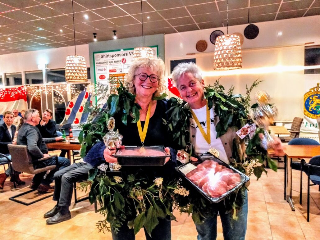 Anneke Fridsma uit Wergea en Wieke Heida uit Grou winnen WK Maatschutjassen
