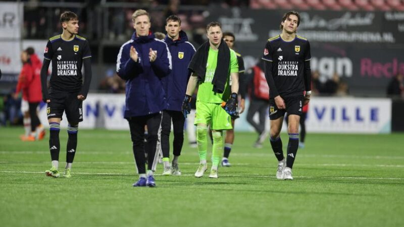 Cambuur beleeft slechte generale voor halve finale KNVB bekertoernooi: FC Emmen – SC Cambuur: 2-0 
