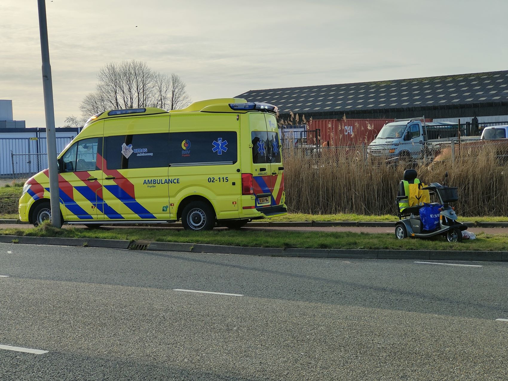 Persoon valt uit scootmobiel in Leeuwarden