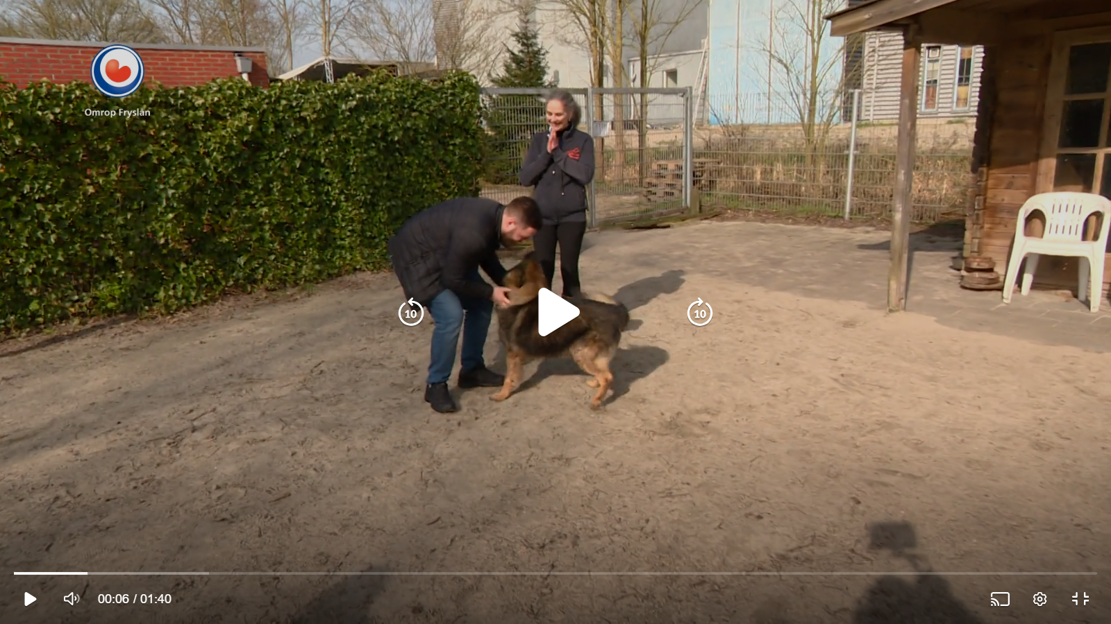 VIDEO: Hond Loki ziet zijn baasje na zes jaar weer terug