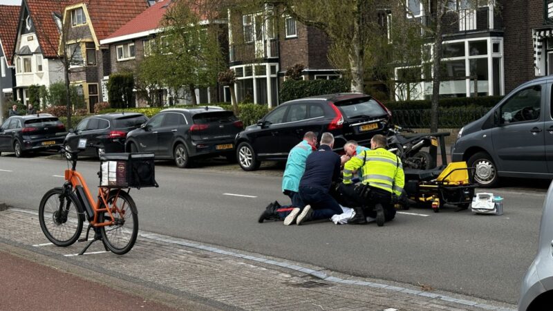 Bromfietsster gewond na ongeval in Leeuwarden