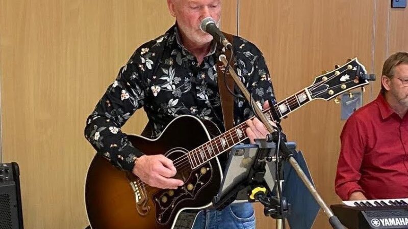 Engel in hagelwit verpleegstersuniform geeft wonderlijke wending aan leven van Martin Koning uit Grou