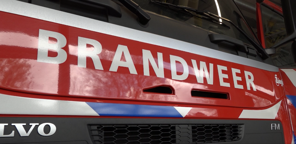 Containerbrand aan Zuidvliet in Leeuwarden snel onder controle