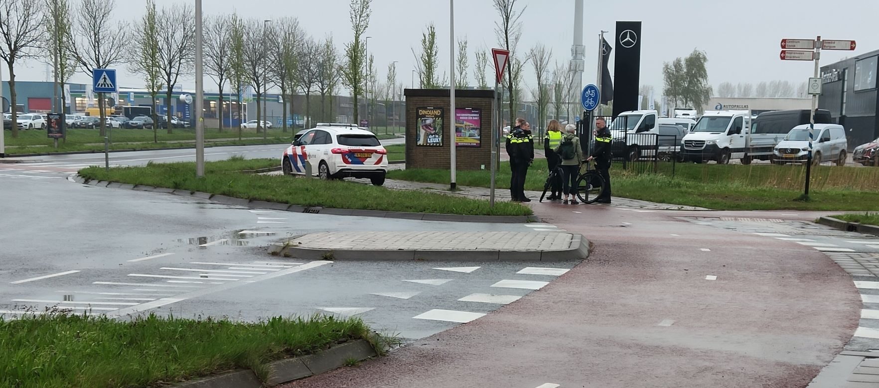 Fietser raakt gewond bij botsing met auto in Leeuwarden