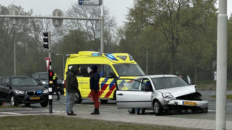 Schade bij kop-staartbotsing in Leeuwarden