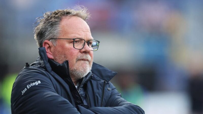 Henk de Jong over wedstrijd tegen Jong Ajax: “Meer dynamiek in de ploeg krijgen”