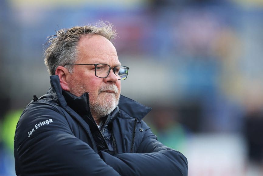 Henk de Jong over wedstrijd tegen Jong Ajax: “Meer dynamiek in de ploeg krijgen”