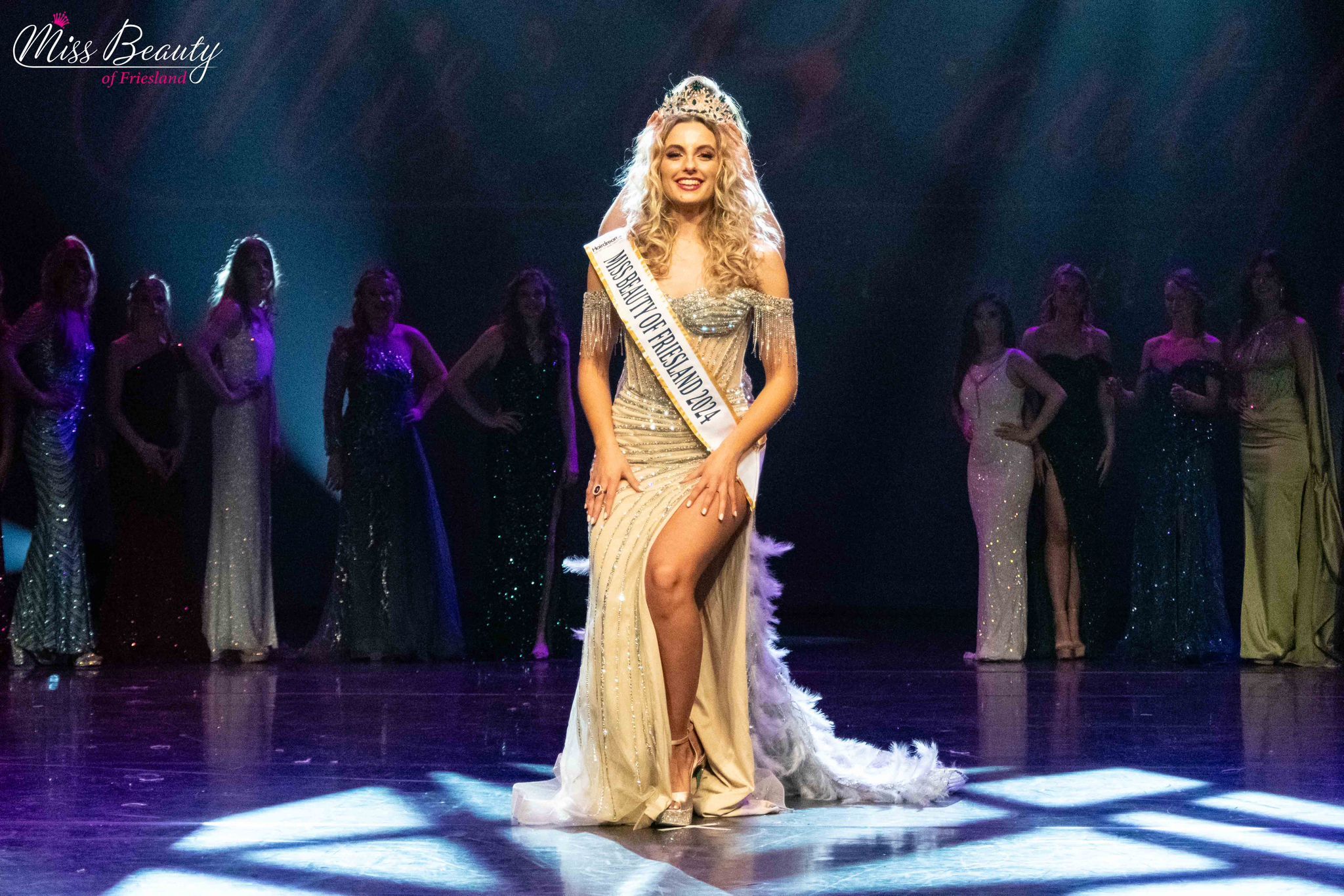 Zana Udo uit Oranjewoud gekroond tot Miss Beauty of Friesland 2024