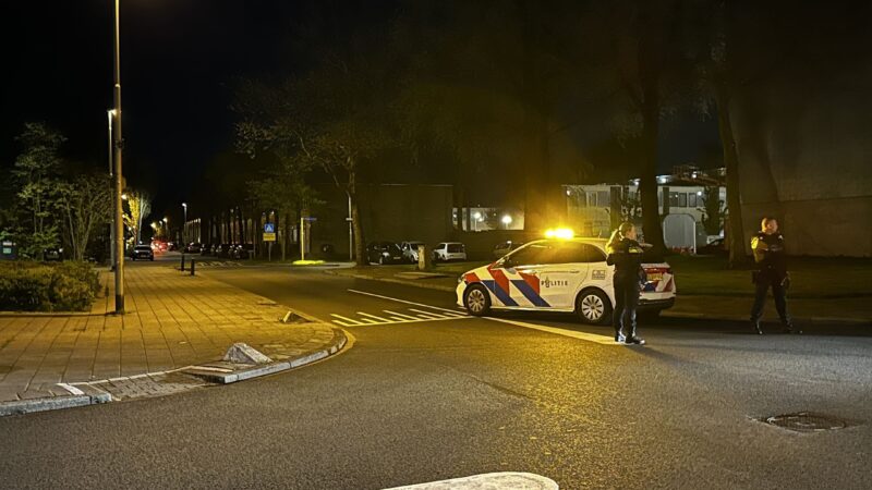 Politie doet onderzoek naar een verdachte situatie in Leeuwarden