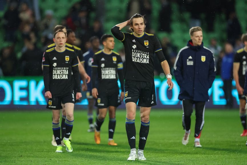 Onmachtig SC Cambuur onderuit tegen FC Groningen