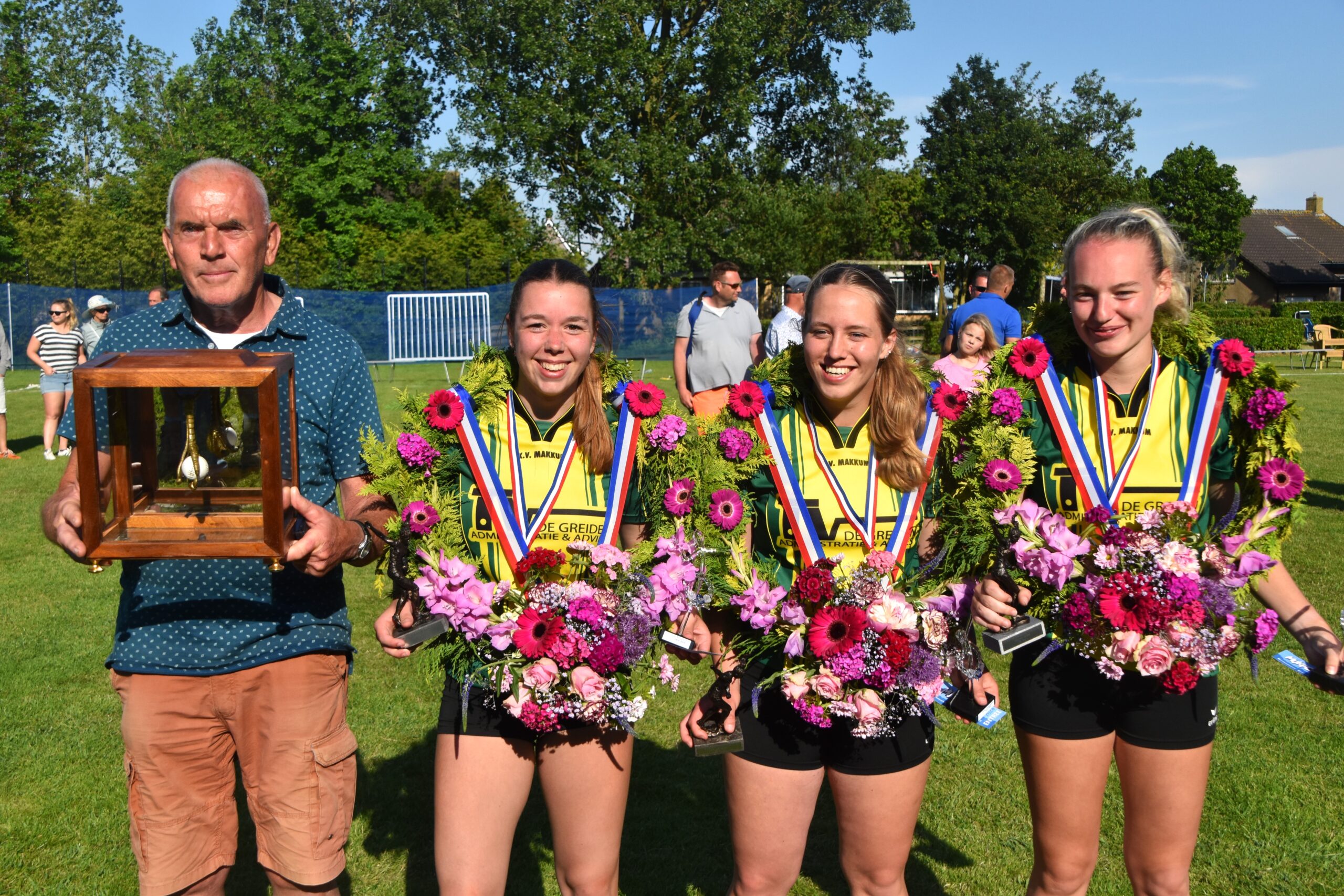 KV Makkum wint NK-dames in Jorwerd, OG Huizum onttroond