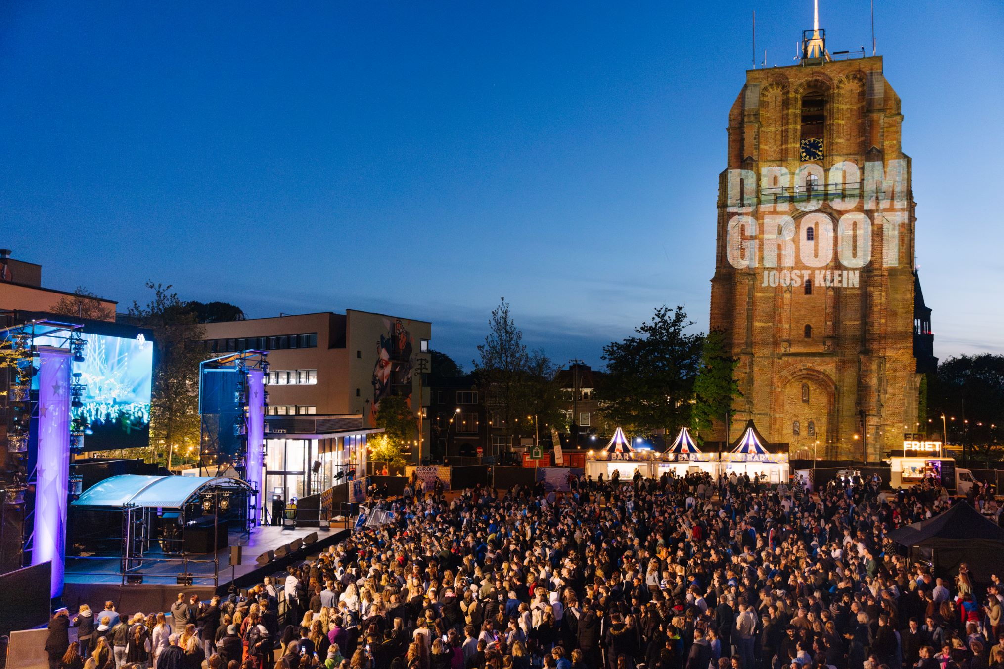 8000 fans steken Joost hart onder de riem op Europaparty in Leeuwarden