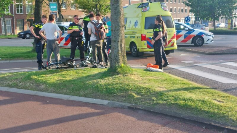 Fietser gewond na aanrijding met auto in Leeuwarden