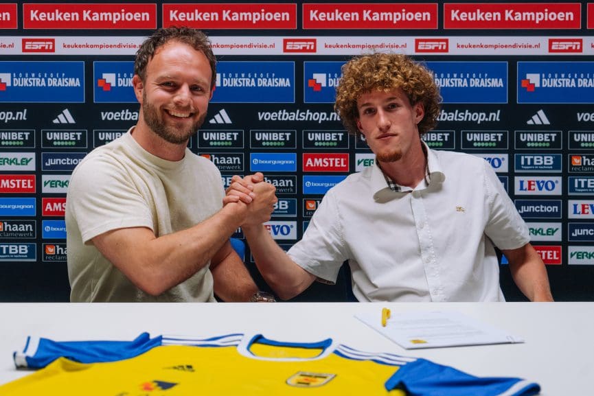 Eerste profcontract voor linksback Bram Marsman van Cambuur