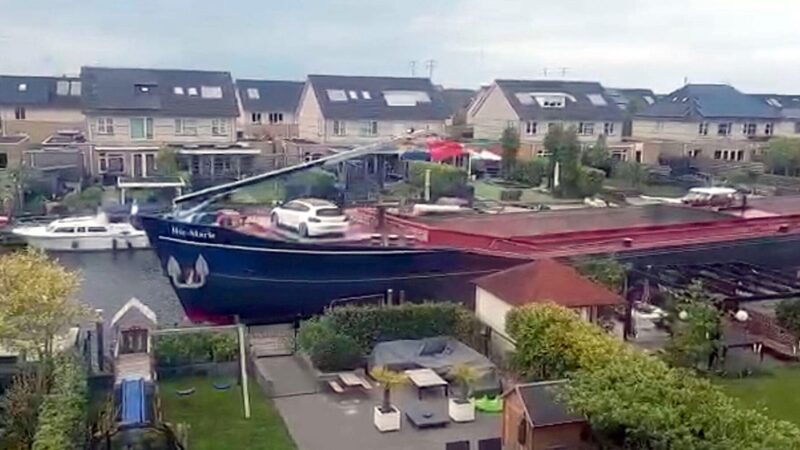 Geen straf voor schipper die ravage aanrichtte in woonwijk Leeuwarden