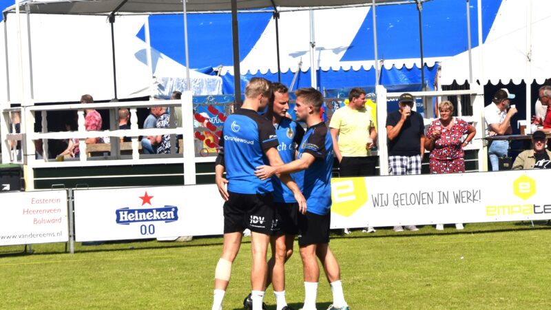 Trio Menno van Zwieten speelt in Holwerd met concurrentie