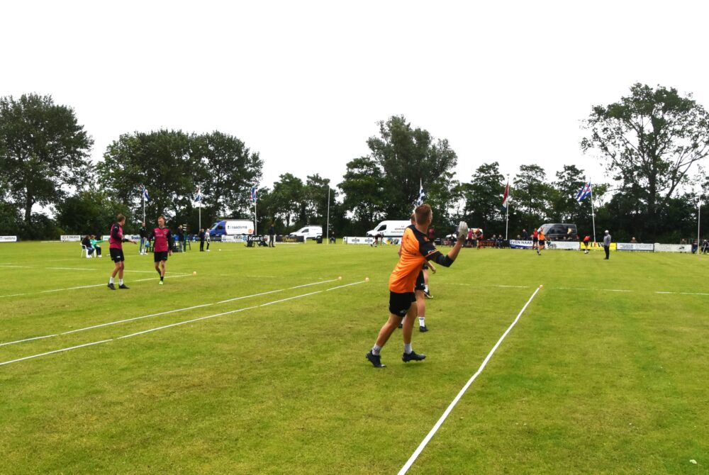 Door elkaar loten kaatsen niet meer van deze tijd