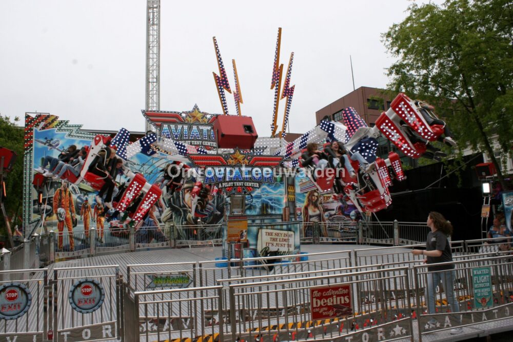 Kermis in Leeuwarden in volle gang