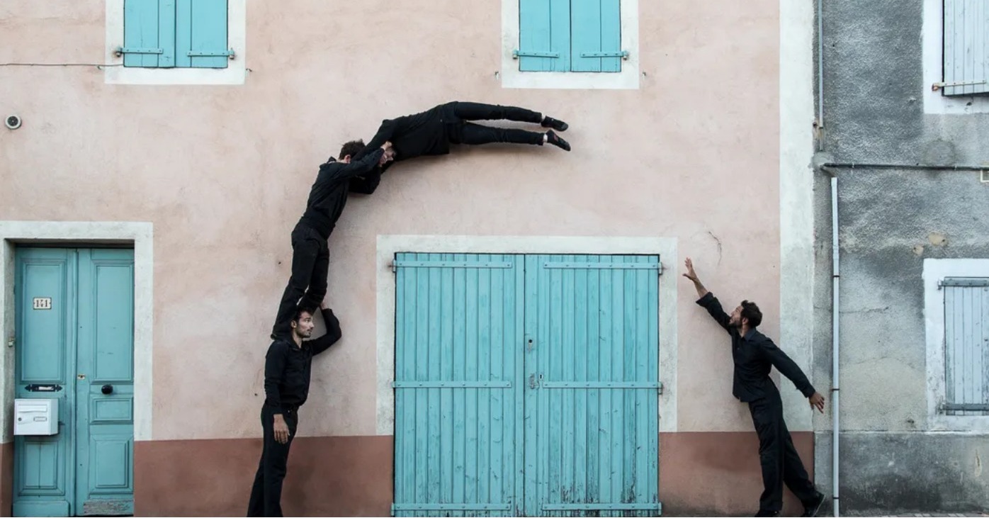 Acobaten Campagnie XY nemen Huizum over