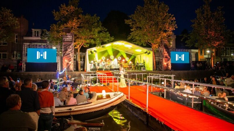 De Harmonie opent culturele seizoen met gratis openluchtconcert op de Zuidergracht