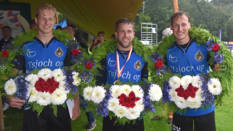 Menno van Zwieten koninklijk op 25ste Masters Heerenveen