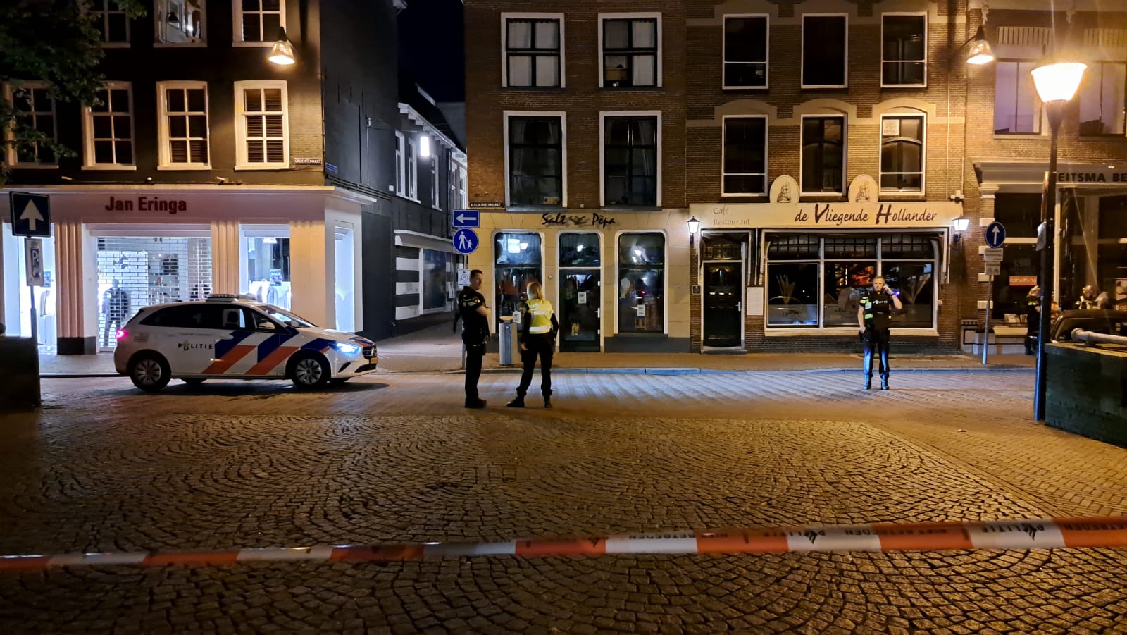 Politie zet groot gebied af vanwege geweldsincident in Leeuwarden
