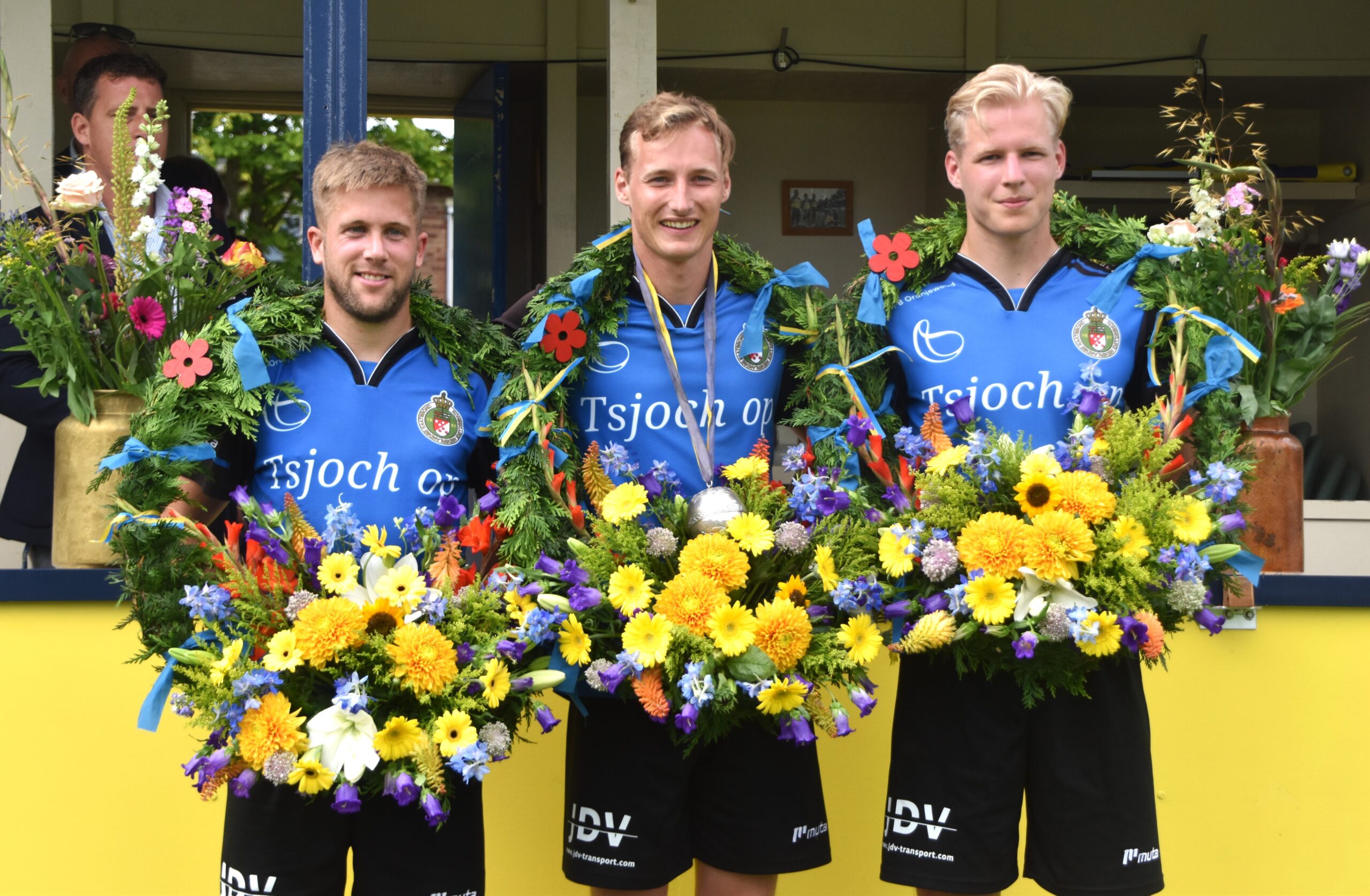 Audio: Van Zwieten, van Popta en Steenstra op Rengersdag naar 9e seizoenzege