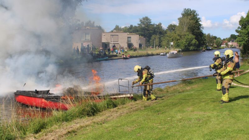 Opnieuw brand op pleziervaartuig in Leeuwarden