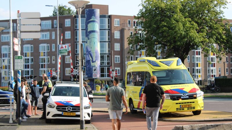 Kopstaartbotsing tussen drie auto’s in Leeuwarden: één gewonde naar het ziekenhuis