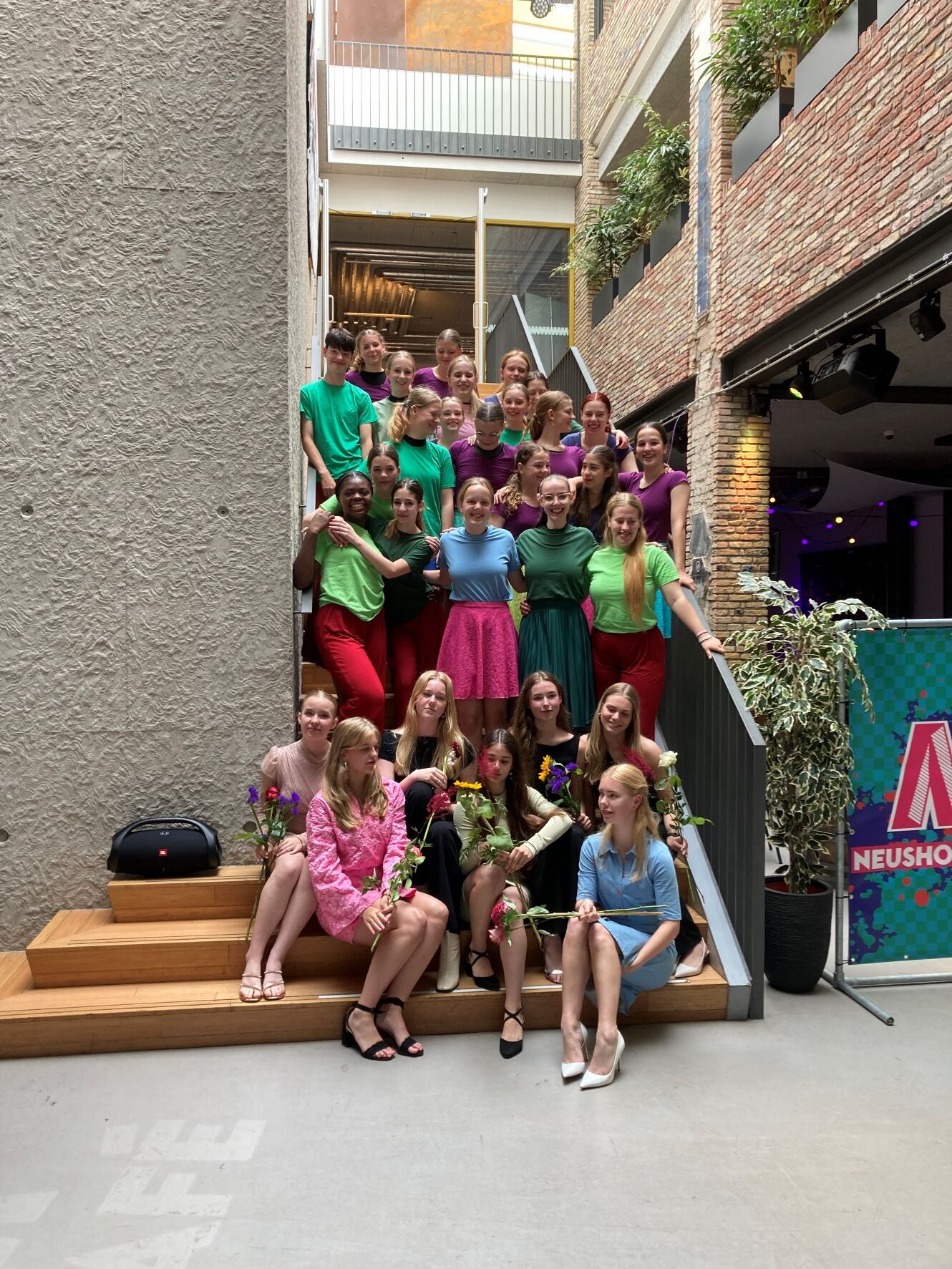 Zes leerlingen Jeugd Dansopleiding Fryslân aangenomen op diverse MBO- en HBO dansopleidingen