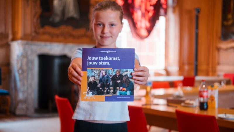 Gemeente Leeuwarden lanceert speciale jeugdversie van de Jeugd Agenda 2024-2028: Jouw toekomst, jouw stem