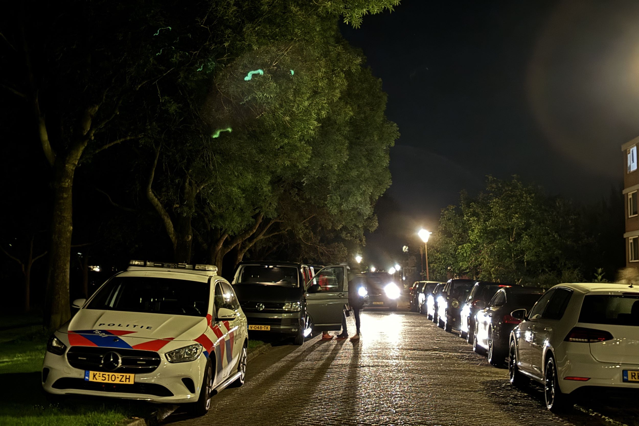 Deel wijk Heechterp afgesloten vanwege melding vuurwapen in Leeuwarden; man (33) aangehouden