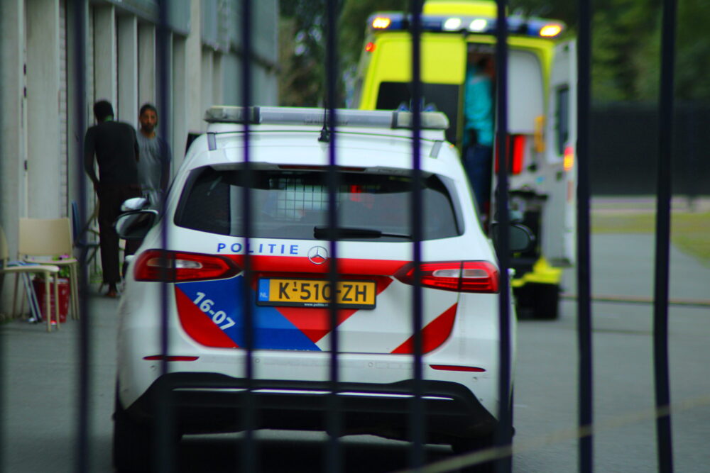Update: Mogelijk steekincident bij AZC in Leeuwarden