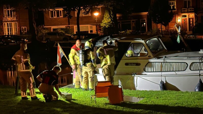 Mensen onwel op boot in Leeuwarden; accu’s mogelijk de oorzaak