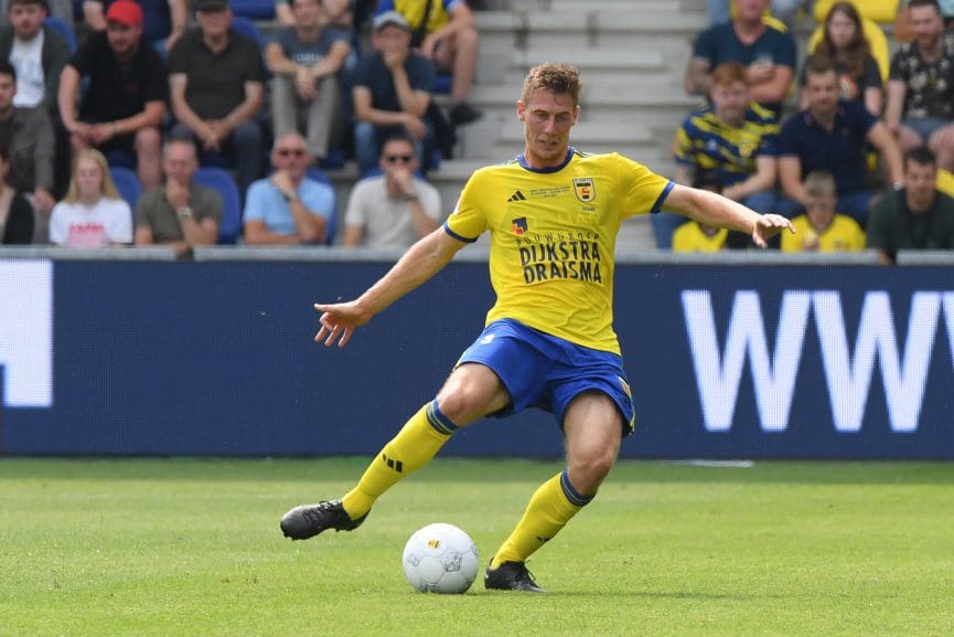 Floris Smand op huurbasis naar Zweedse Västerås SK