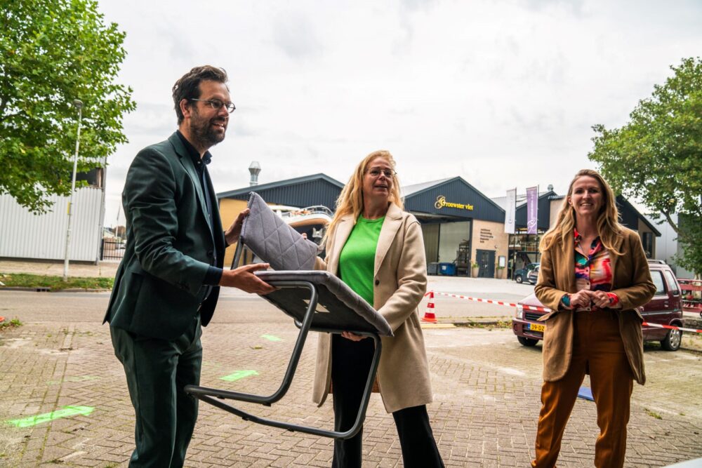 Opening Circulair Ambachtscentrum in Grou: grofvuil omzetten in nieuwe, bruikbare materialen