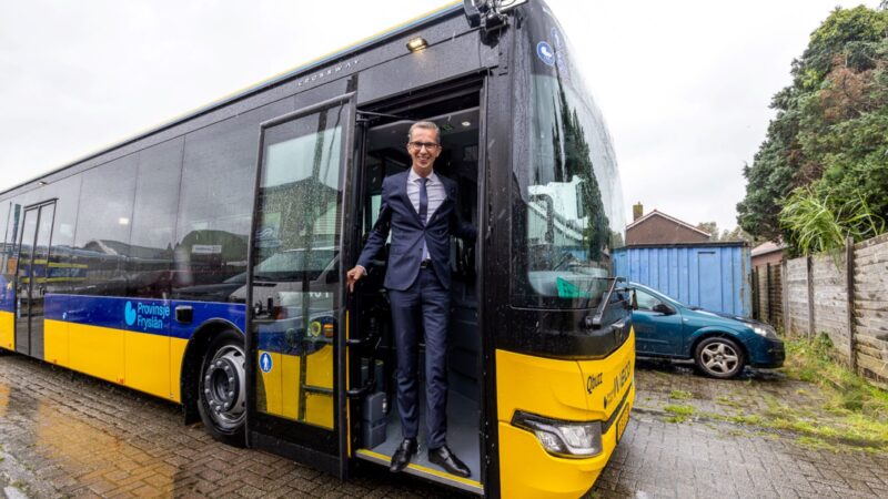 Qbuzz presenteert nieuwe bussen waarmee ze in Fryslân gaan rijden
